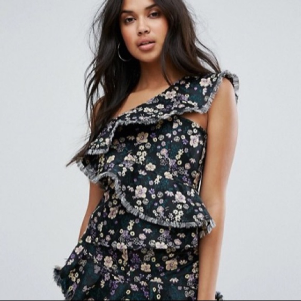 Missguided Jacquard layered floral top